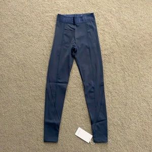 Women’s Best Hold collection leggings